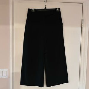 Talbots black cropped wide leg pants size 2